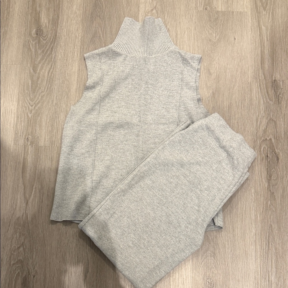Zara Light Gray Sleeveless Knit Set